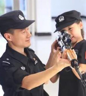 少年小警察